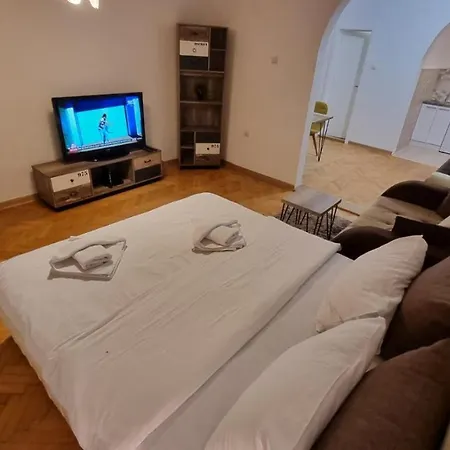 Near Waterfront Apartment Belgrade