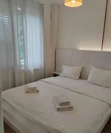 Apartment Near Waterfront *